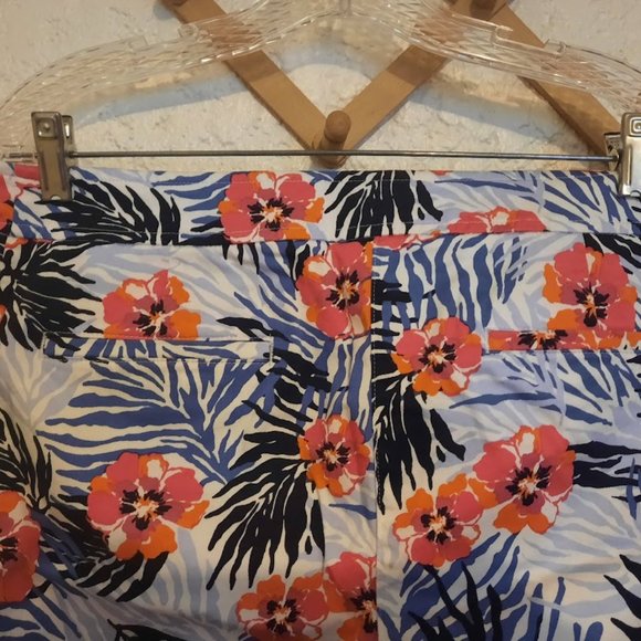 Talbots Floral Print Cropped Cotton Stretch Pants Sz 12 - Picture 4 of 5